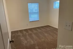 8101 Ramsburg Dr, Charlotte, NC 28269 - Photo 16