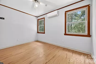 147 Longview Drive, Hendersonville, NC 28791 - Photo 14