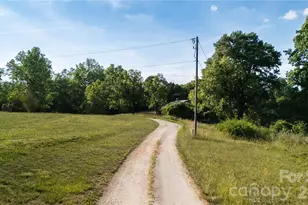 193 Brentway Dr, Forest City, NC 28043 - Photo 4