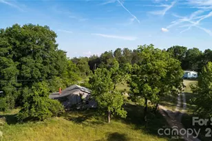 193 Brentway Dr, Forest City, NC 28043 - Photo 6