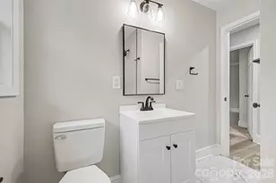 3716 Fieldcrest Rd, Charlotte, NC 28217 - Photo 8