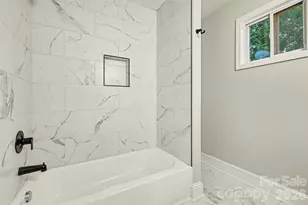 3716 Fieldcrest Rd, Charlotte, NC 28217 - Photo 16