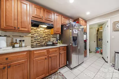 970 23rd Avenue NE, Hickory, NC 28601 - Photo 12