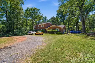 970 23rd Ave NE, Hickory, NC 28601 - Photo 1