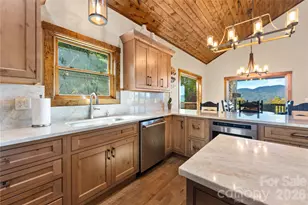 85 Fernbrook Dr, Waynesville, NC 28786 - Photo 14