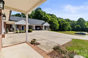 110 Balsam Dr, Lincolnton, NC 28092 - Photo 4