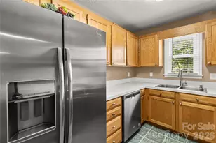 110 Balsam Dr, Lincolnton, NC 28092 - Photo 6