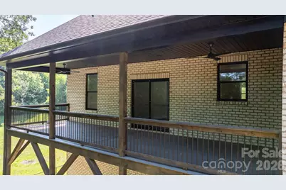 730 Chatsworth Circle SE, Lenoir, NC 28645 - Photo 6