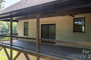 730 Chatsworth Circle SE, Lenoir, NC 28645 - Photo 6