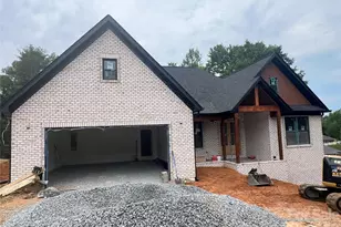 730 Chatsworth Circle SE, Lenoir, NC 28645 - Photo 1