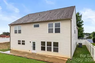 3272 Table Rock Dr, Gastonia, NC 28052 - Photo 6