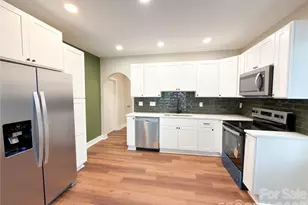 1904 Hemlock Ave, Gastonia, NC 28054 - Photo 2