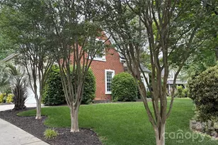 9604 Royal Colony Dr, Waxhaw, NC 28173 - Photo 2