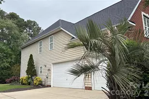 9604 Royal Colony Dr, Waxhaw, NC 28173 - Photo 4