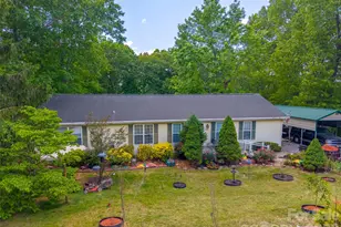 90 60 & 132 Hennessee St, Clyde, NC 28721 - Photo 4