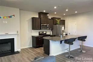 11020 Chalkbark Ln, Charlotte, NC 28262 - Photo 4