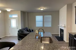 11020 Chalkbark Ln, Charlotte, NC 28262 - Photo 10