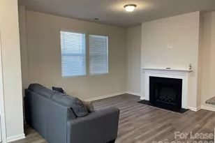 11020 Chalkbark Ln, Charlotte, NC 28262 - Photo 8