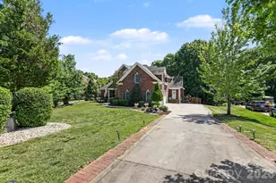 163 Evening Shadow Rd, Lake Wylie, SC 29710 - Photo 2