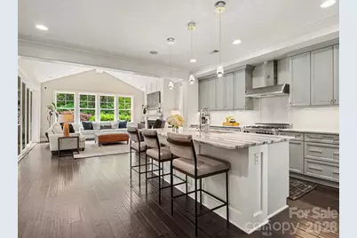 1020 N Sharon Amity Road, Charlotte, NC 28211 - Photo 12