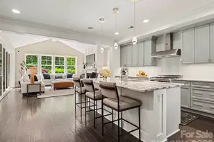 1020 N Sharon Amity Rd, Charlotte, NC 28211 - Photo 12
