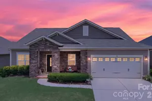 179 Glastonbury Dr, Mooresville, NC 28115 - Photo 2