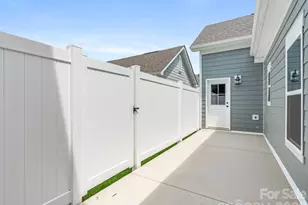 137 Cherry Spgs Ln, Asheville, NC 28804 - Photo 38