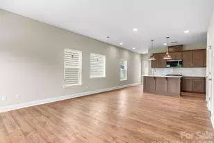 137 Cherry Spgs Ln, Asheville, NC 28804 - Photo 8
