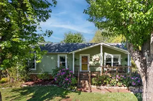 34 Knoll Ridge Dr, Asheville, NC 28804 - Photo 2