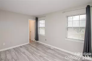 8839 Hunter Ridge Dr, Charlotte, NC 28226 - Photo 16