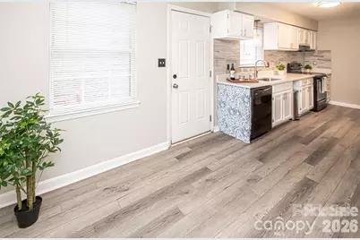8839 Hunter Ridge Drive, Charlotte, NC 28226 - Photo 12