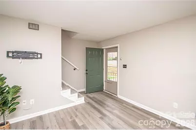 8839 Hunter Ridge Drive, Charlotte, NC 28226 - Photo 4