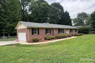 9409 Wedgewood Dr, Huntersville, NC 28078 - Photo 2