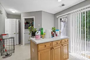 7543 Petrea Ln, Charlotte, NC 28227 - Photo 10