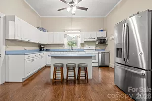 110 N Main Ave, Maiden, NC 28650 - Photo 12