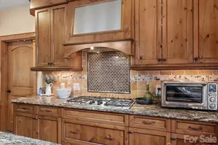 750 Barebridge Dr, Burnsville, NC 28714 - Photo 16