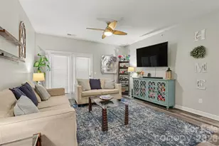 10616 Hill Point Ct, Charlotte, NC 28262 - Photo 6