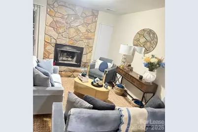 6332 Windsor Gate Lane, Charlotte, NC 28215 - Photo 2