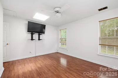 9426 Cantle Drive, Charlotte, NC 28216 - Photo 30