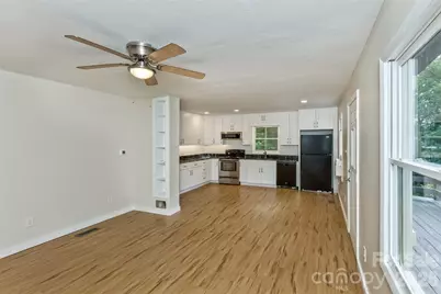 47 Fir Circle, Canton, NC 28716 - Photo 8