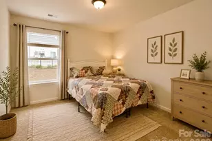 6629 Meridale Forest Dr, Charlotte, NC 28269 - Photo 20