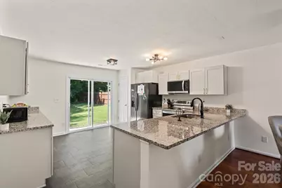3119 Decapolis Drive, Charlotte, NC 28215 - Photo 6