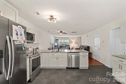 3119 Decapolis Drive, Charlotte, NC 28215 - Photo 8