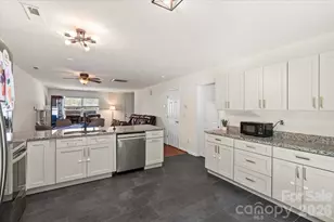 3119 Decapolis Dr, Charlotte, NC 28215 - Photo 6