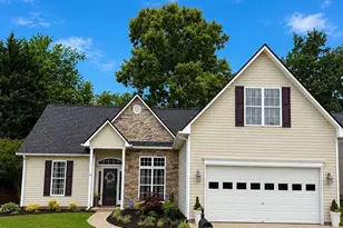 136 Cottage Ridge Rd, Fletcher, NC 28732 - Photo 2