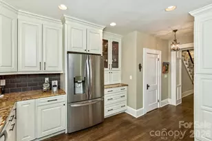 23 Woodvale Ave, Asheville, NC 28804 - Photo 6