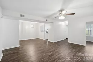 6043 Green Forest Dr, Charlotte, NC 28212 - Photo 8