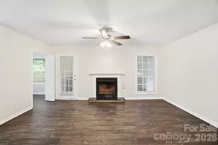 6043 Green Forest Dr, Charlotte, NC 28212 - Photo 6