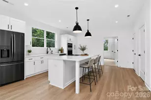 2716 Baltimore Ave, Charlotte, NC 28203 - Photo 14