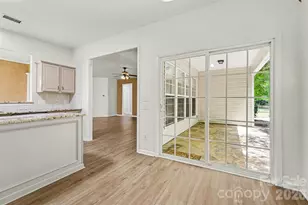 8708 Heron Glen Dr, Charlotte, NC 28269 - Photo 16